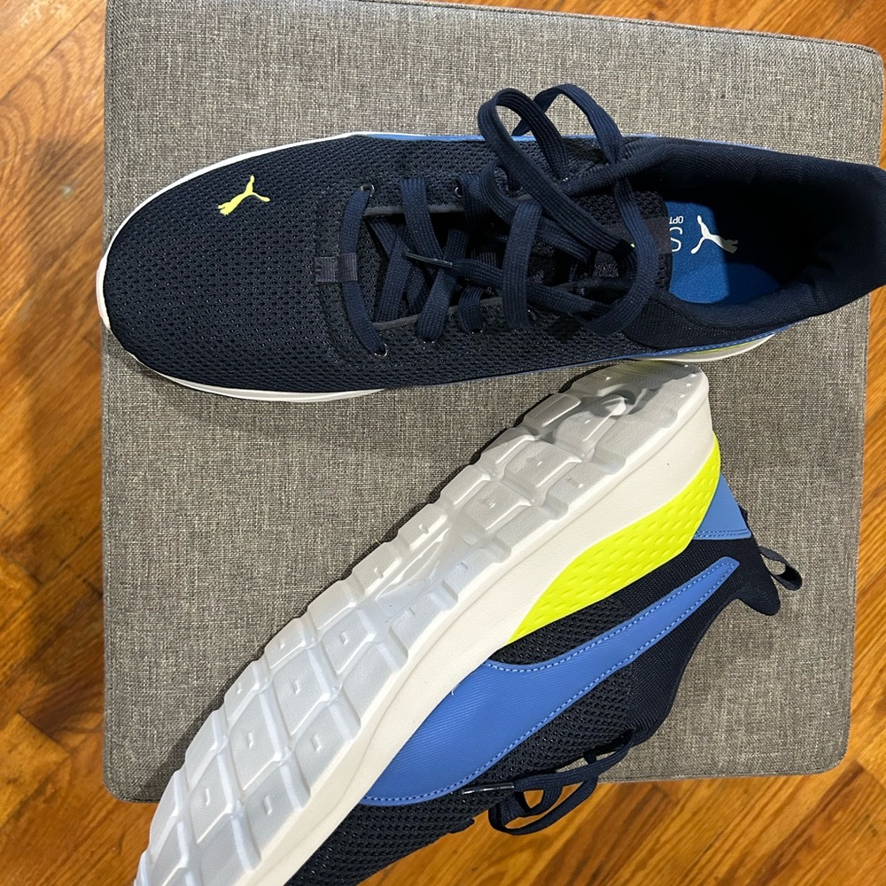 Never worn Puma running shoes